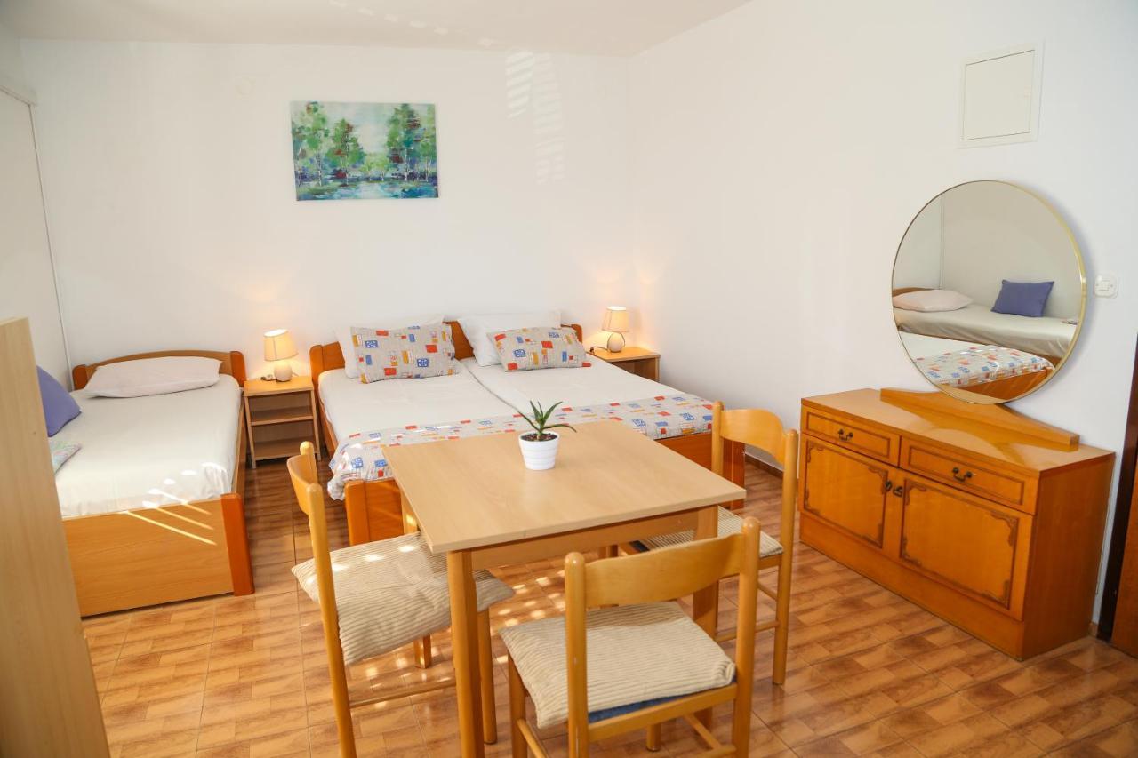 Apartments Butkovic Χβαρ Εξωτερικό φωτογραφία