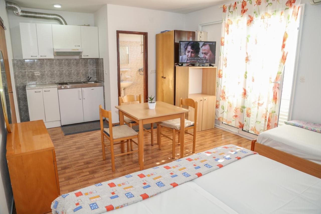 Apartments Butkovic Χβαρ Εξωτερικό φωτογραφία