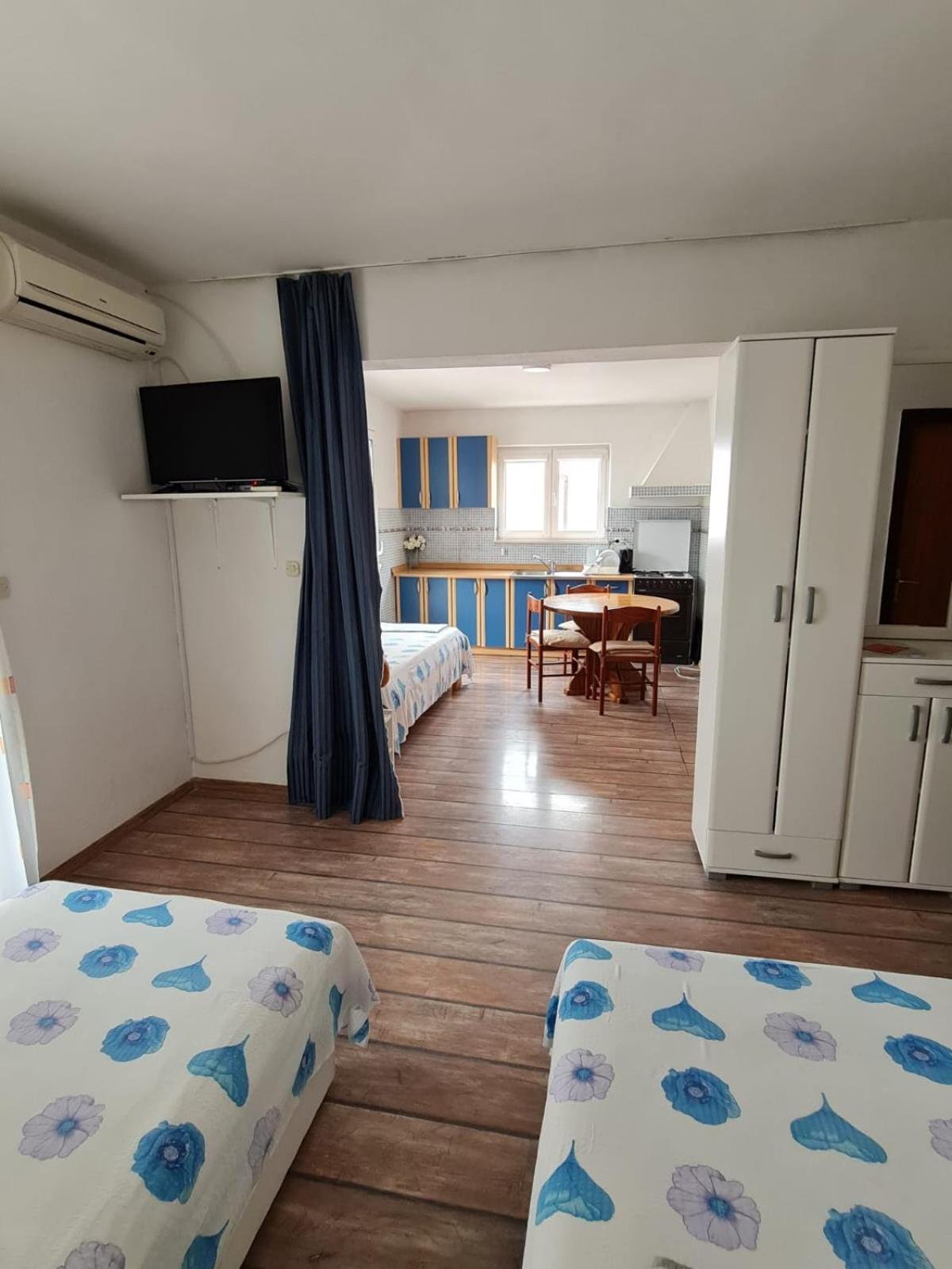 Apartments Butkovic Χβαρ Εξωτερικό φωτογραφία