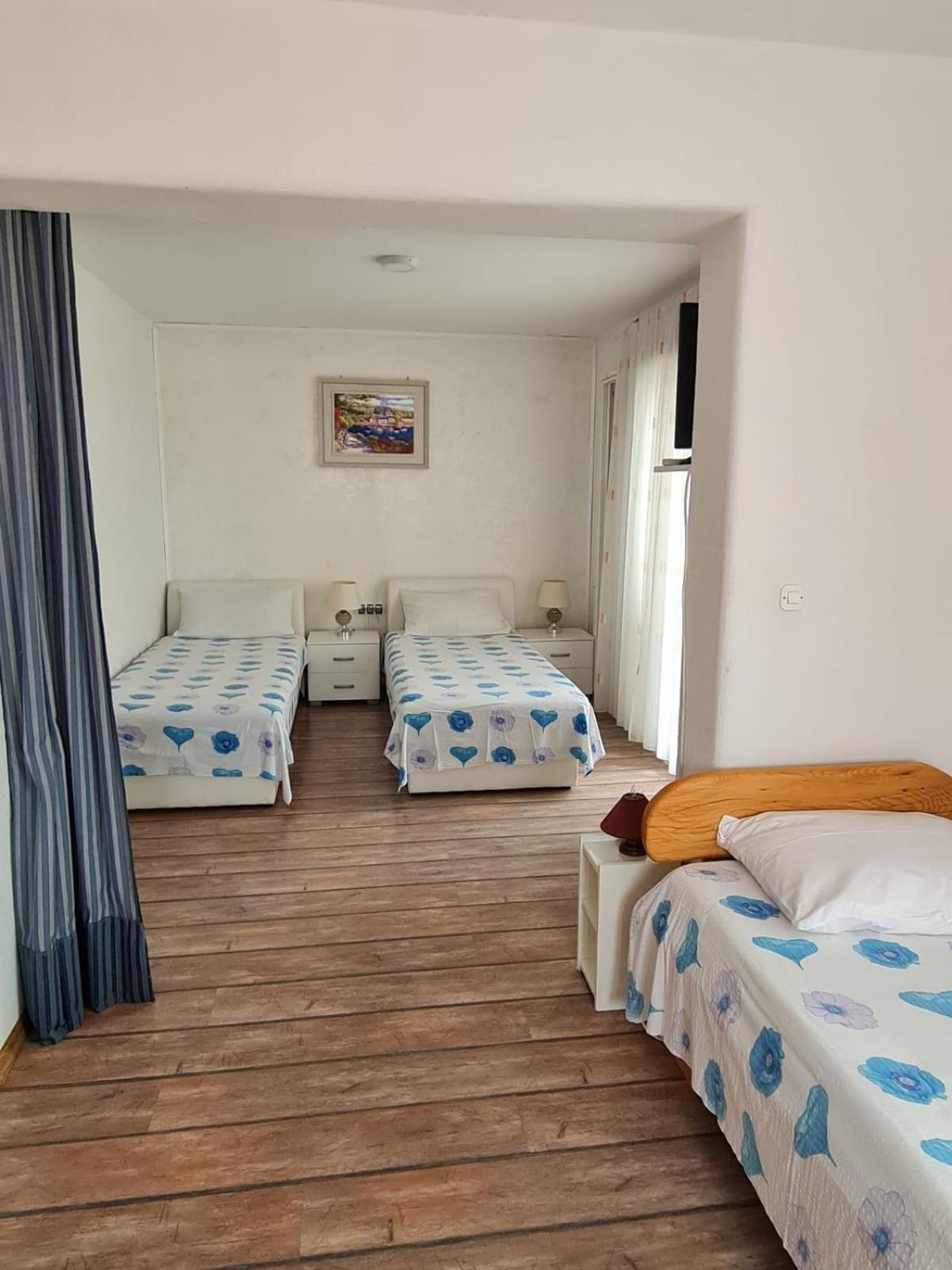 Apartments Butkovic Χβαρ Εξωτερικό φωτογραφία